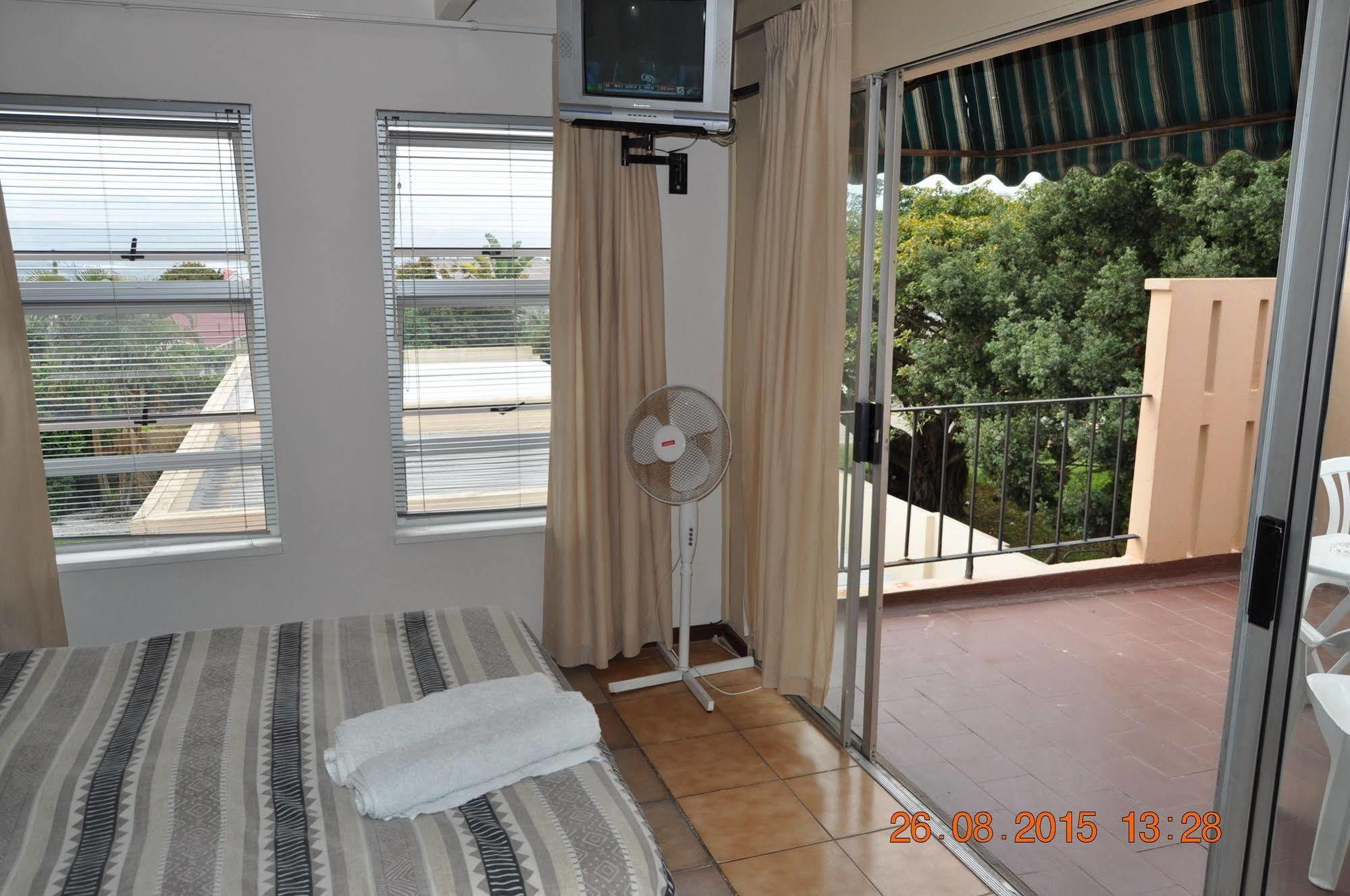 Amakaya Backpackers Travellers Accommodation เพลตเตนเบิร์กเบย์ ภายนอก รูปภาพ