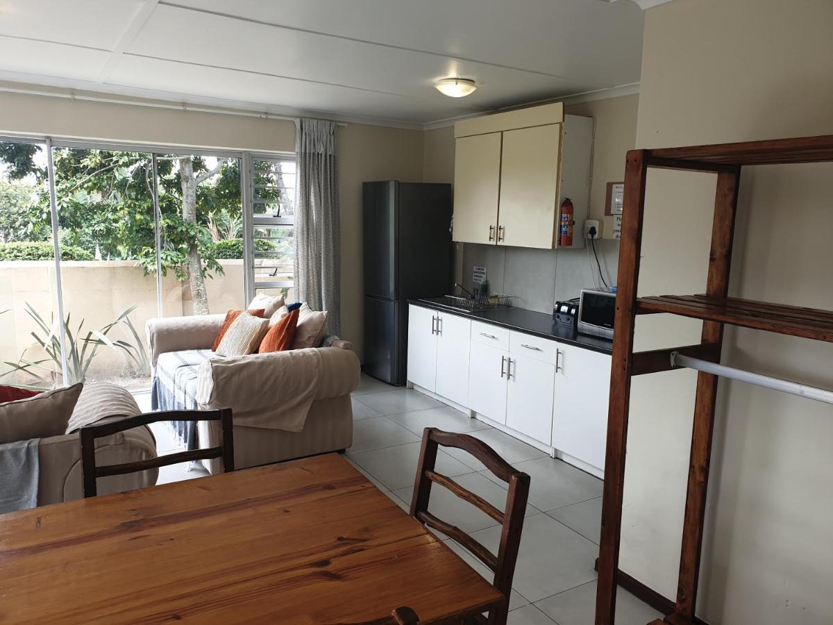 Amakaya Backpackers Travellers Accommodation เพลตเตนเบิร์กเบย์ ภายนอก รูปภาพ