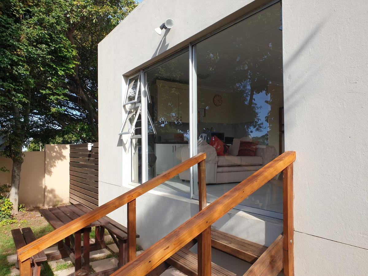 Amakaya Backpackers Travellers Accommodation เพลตเตนเบิร์กเบย์ ภายนอก รูปภาพ
