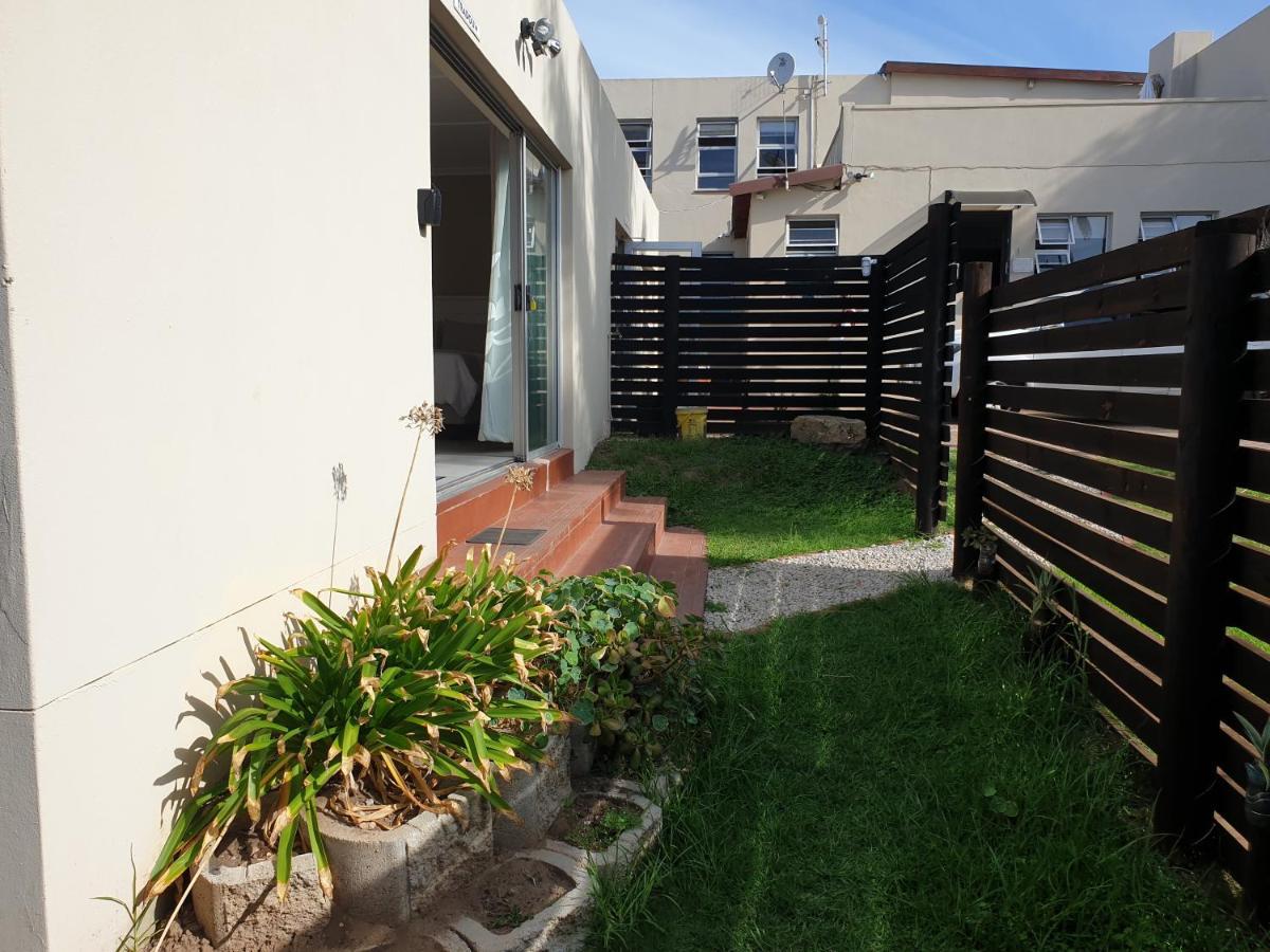 Amakaya Backpackers Travellers Accommodation เพลตเตนเบิร์กเบย์ ภายนอก รูปภาพ