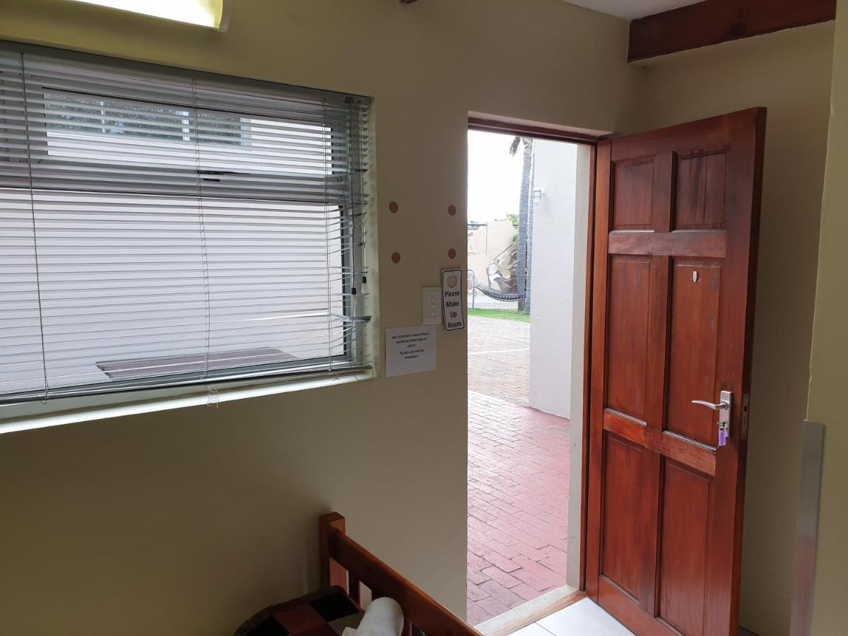 Amakaya Backpackers Travellers Accommodation เพลตเตนเบิร์กเบย์ ภายนอก รูปภาพ