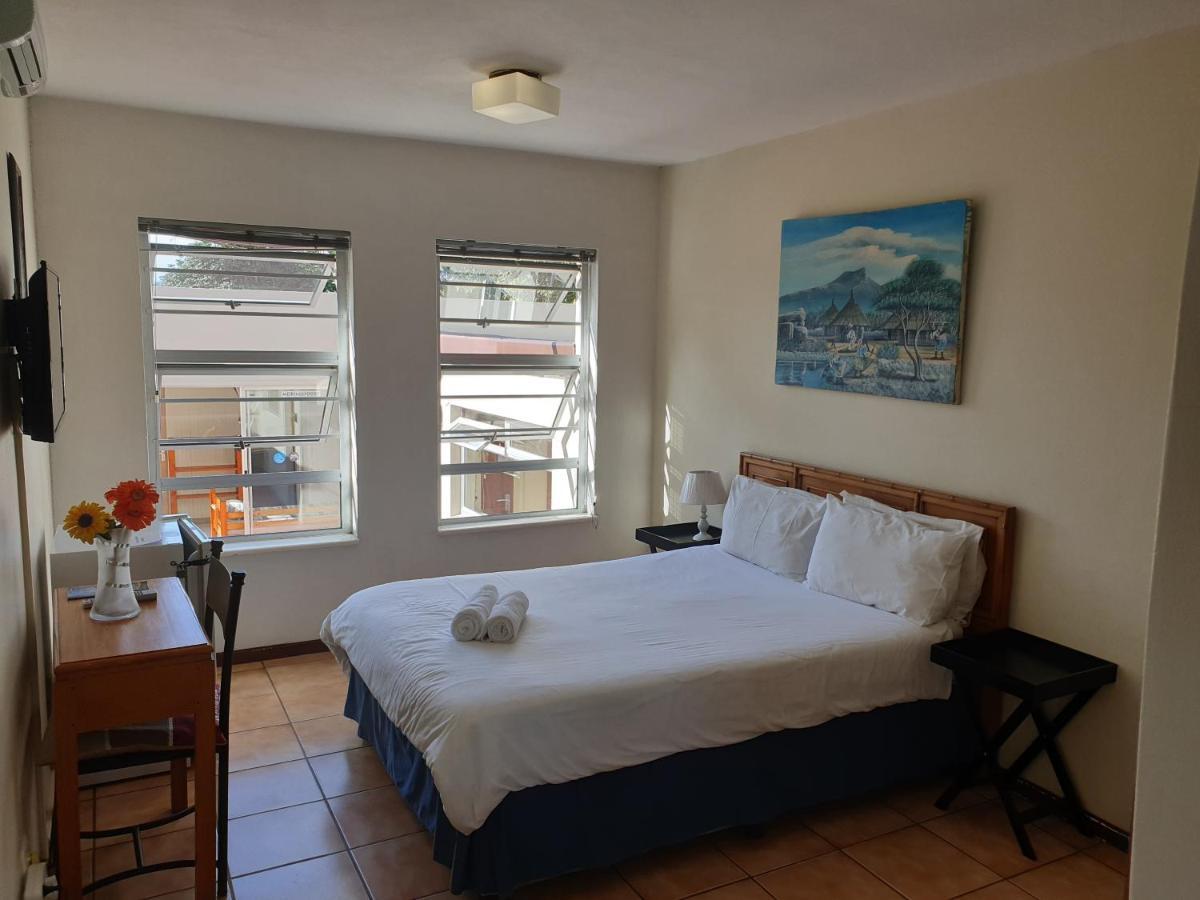 Amakaya Backpackers Travellers Accommodation เพลตเตนเบิร์กเบย์ ภายนอก รูปภาพ
